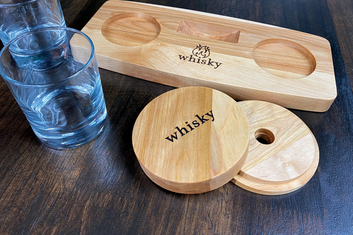 Ensemble fumoir et whisky - Le Classy