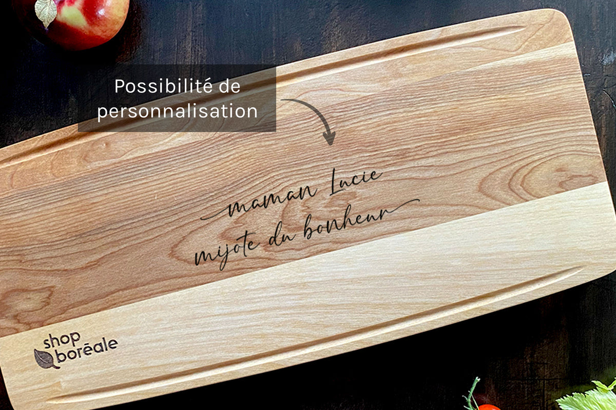 Plateau de service en bois massif, élégant et personnalisable – parfait pour apéro, fromage ou charcuterie, cadeau gourmet – fait à la main au Québec – Shop Boréale / Elegant customizable solid wood serving tray – perfect for appetizers, cheese or charcuterie, gourmet gift – handmade in Quebec – Shop Boréale